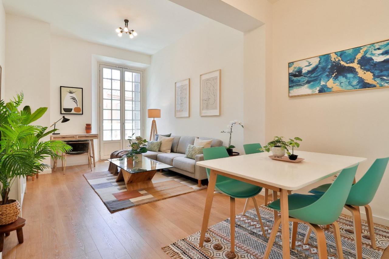 C74 - Marvelous 3 Bedroom Apartment In Historical Málaga Eksteriør bilde
