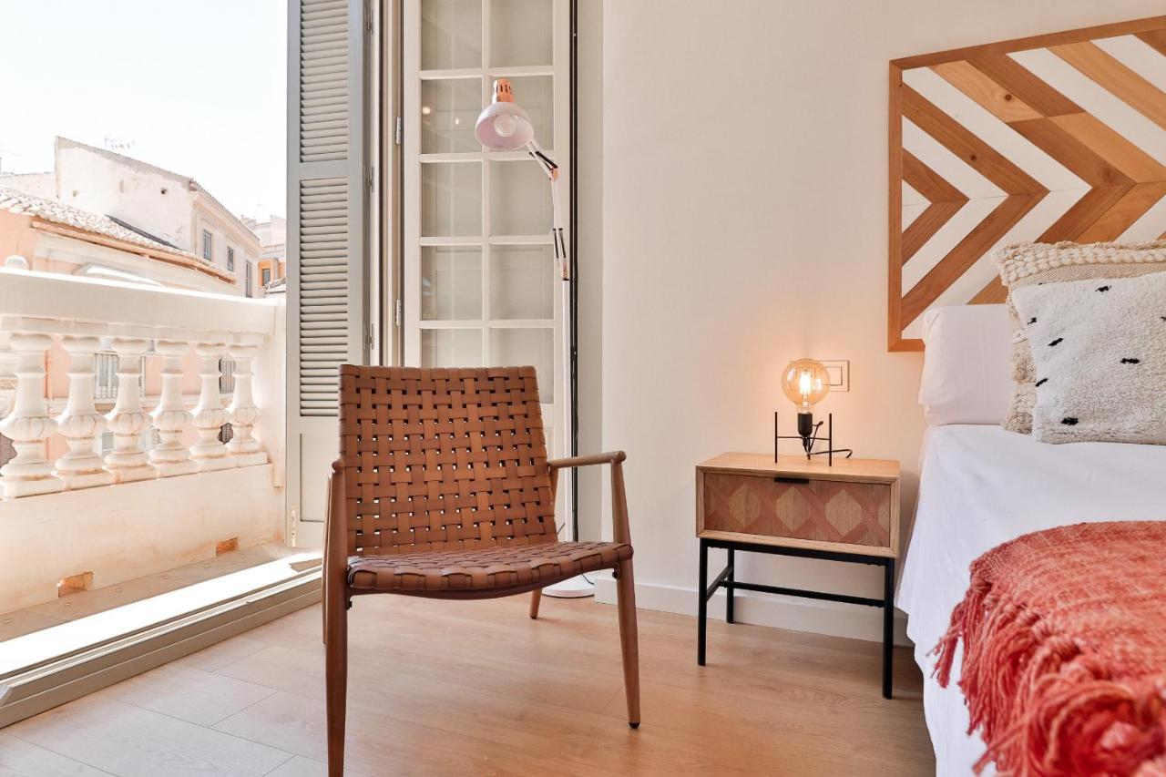 C74 - Marvelous 3 Bedroom Apartment In Historical Málaga Eksteriør bilde