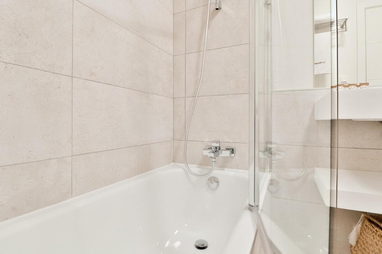 C74 - Marvelous 3 Bedroom Apartment In Historical Málaga Eksteriør bilde